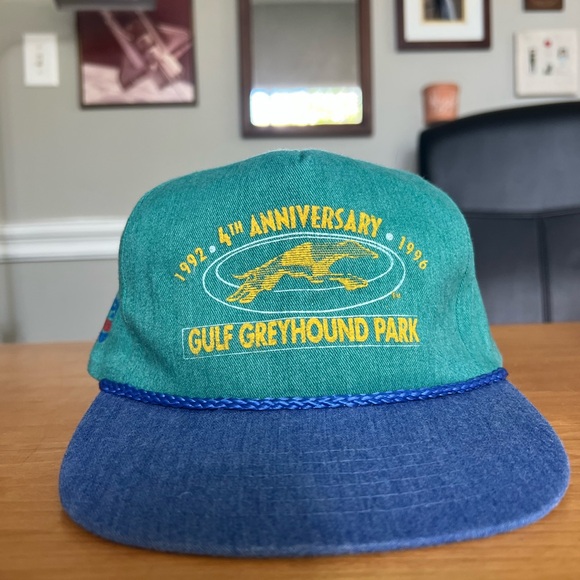 1990s Gulf Greyhound Park snapback - Picture 1 of 5